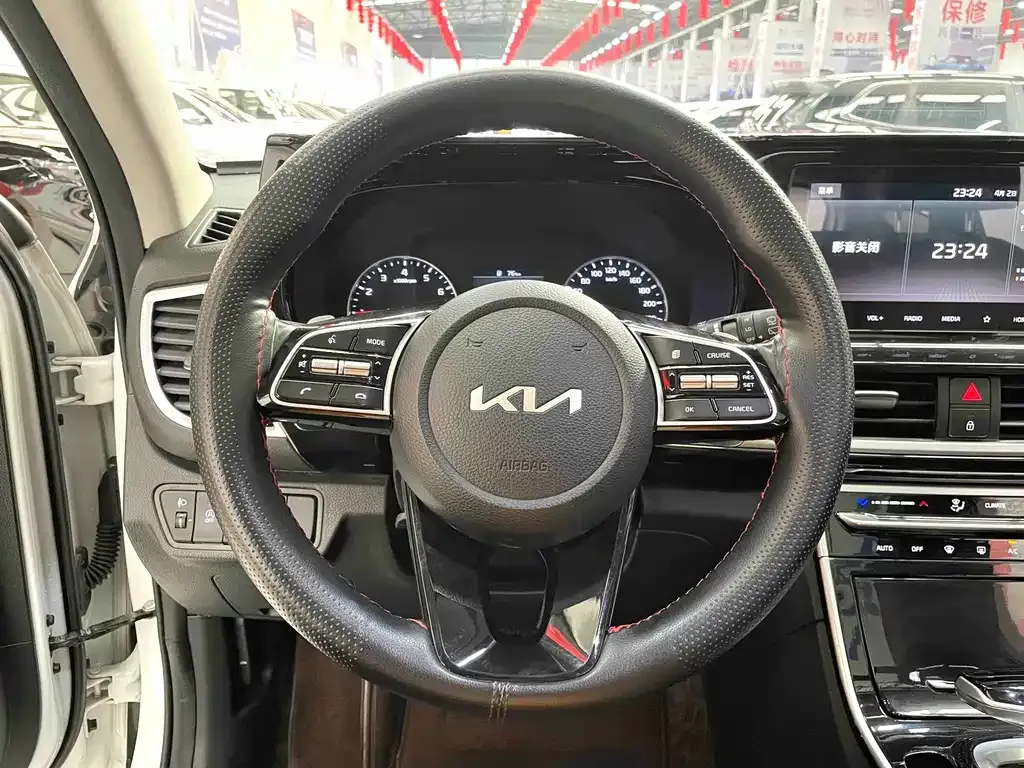 Kia KX3 — фото 4