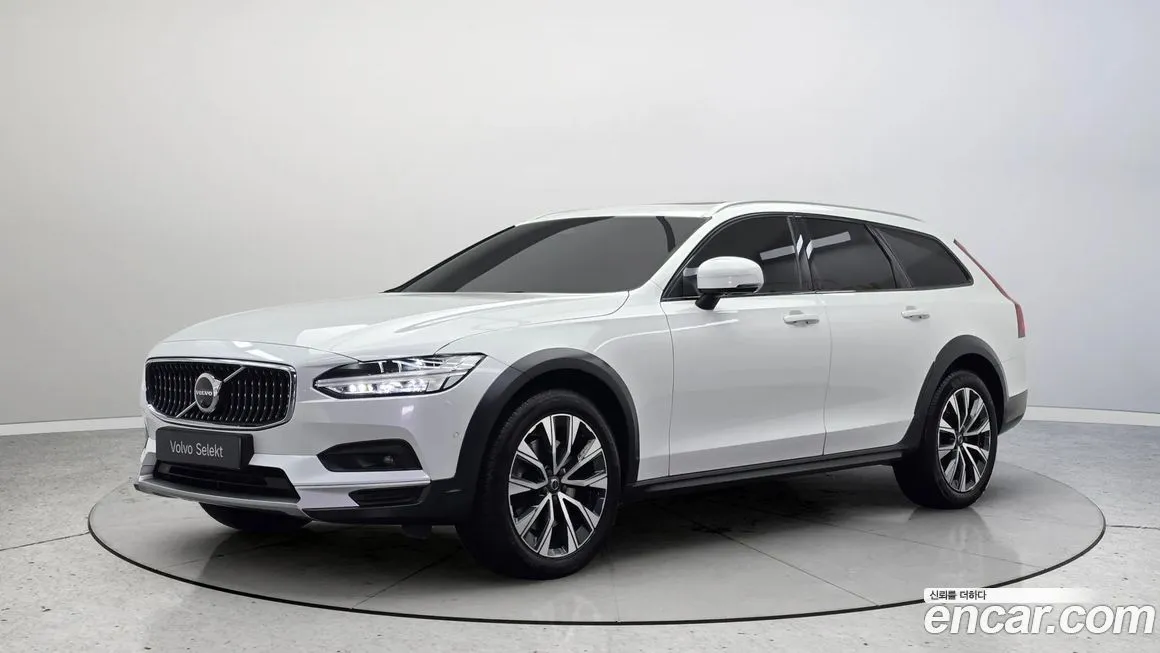 Volvo V90 — фото 1
