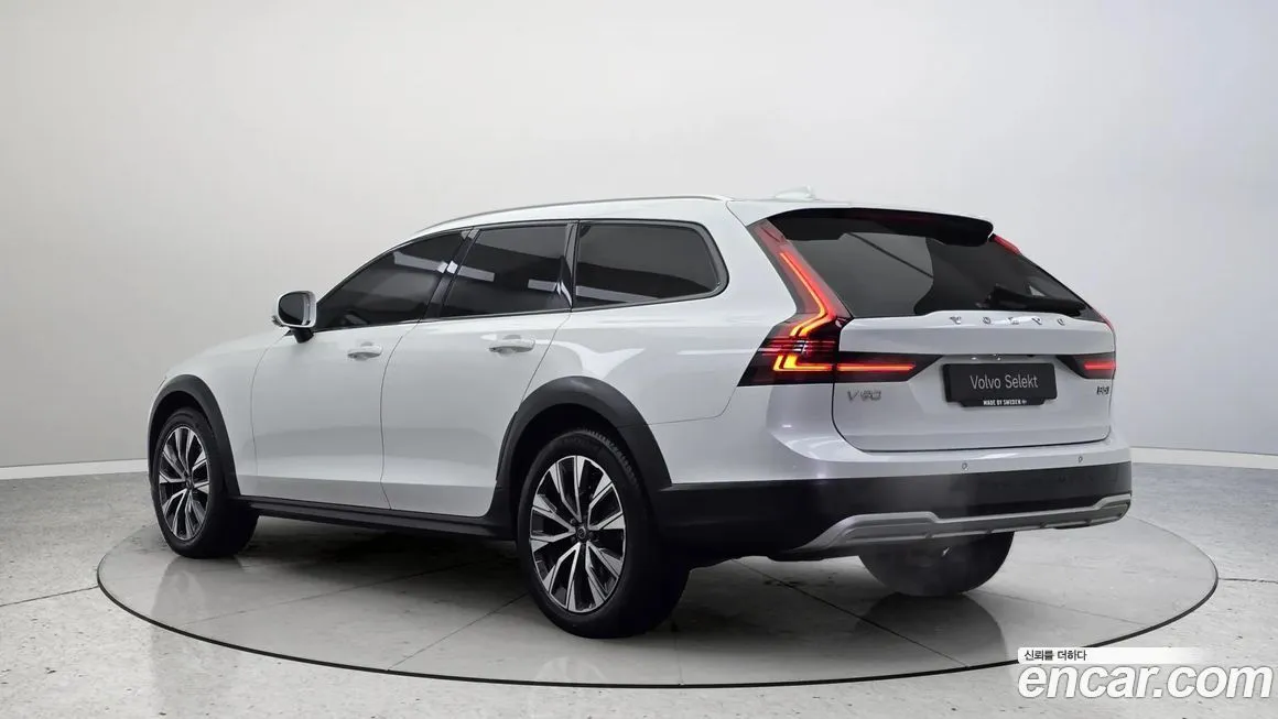 Volvo V90 — фото 8