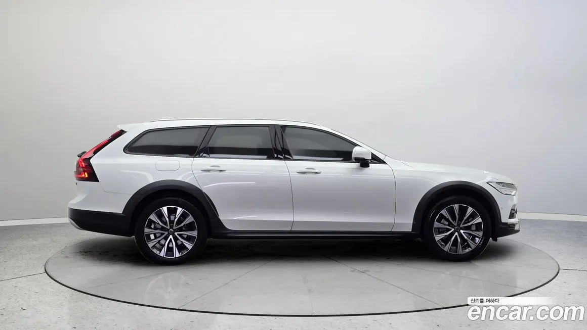 Volvo V90 — фото 6