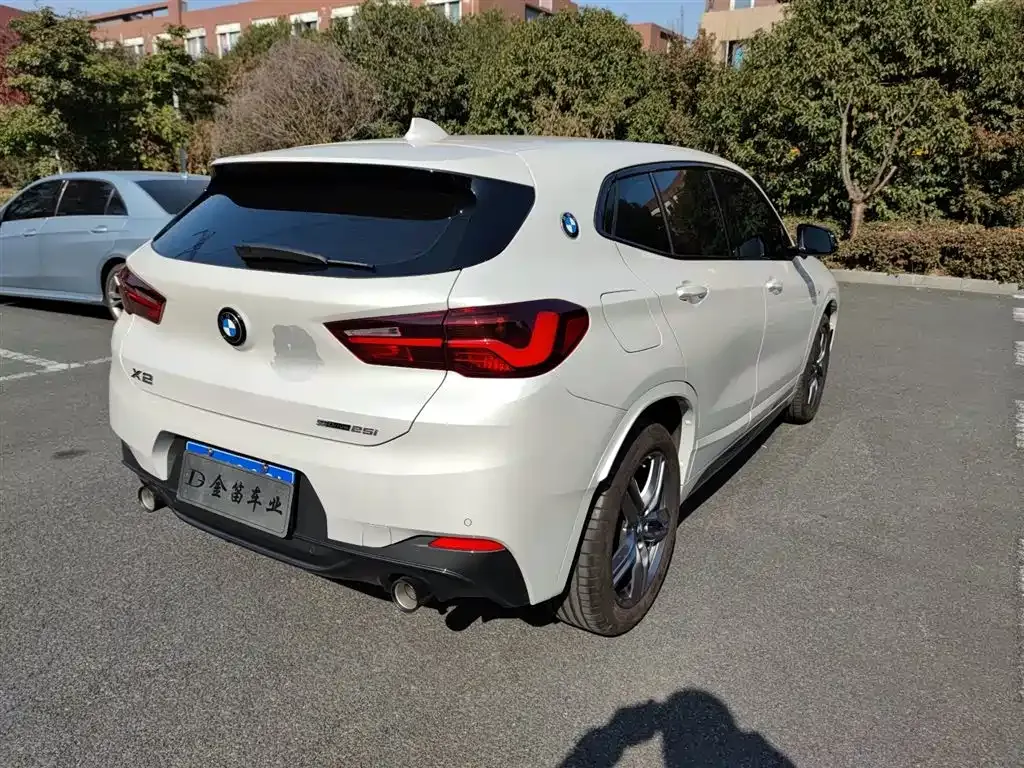 BMW X2 — фото 7