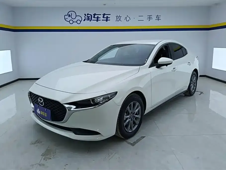 Mazda 3 Axela — фото 1