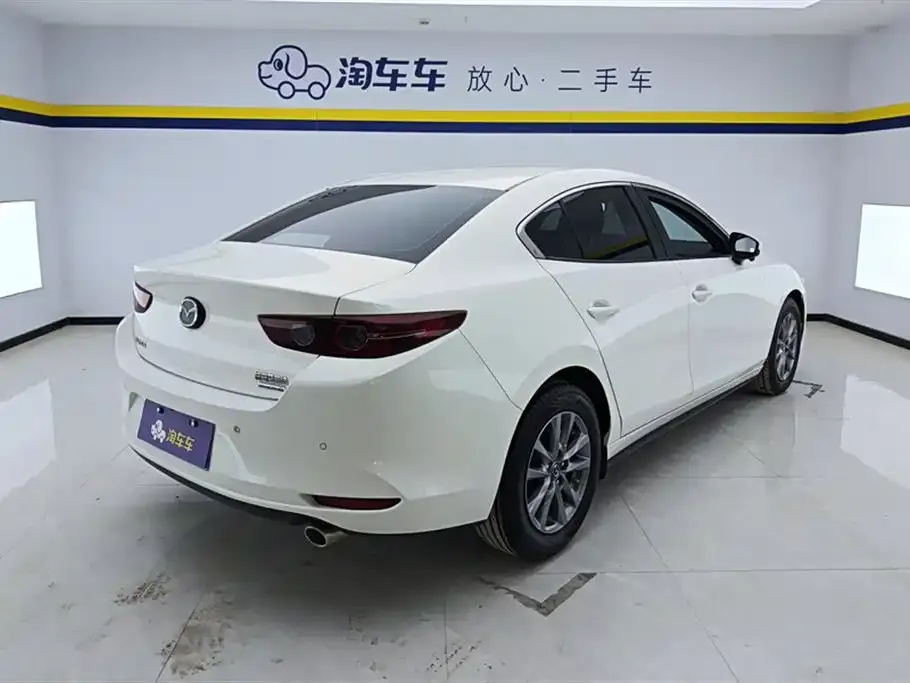 Mazda 3 Axela — фото 4