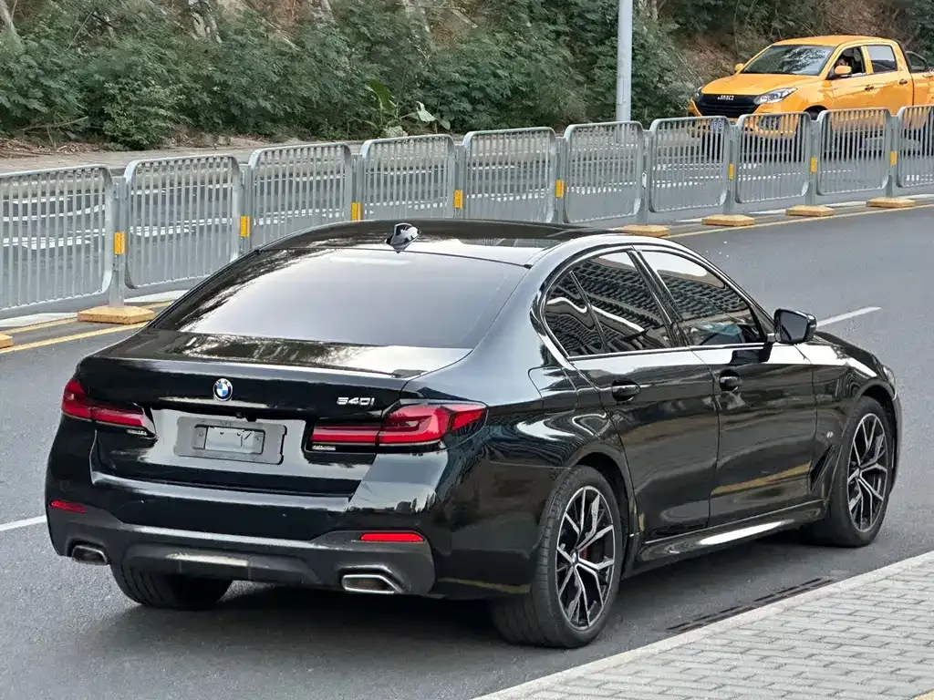 BMW 5 Series (Import) — фото 7