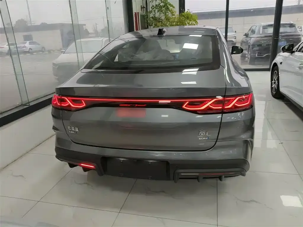 BYD Qin L — фото 4