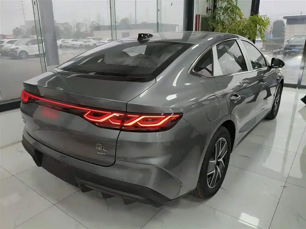 BYD Qin L — фото 7