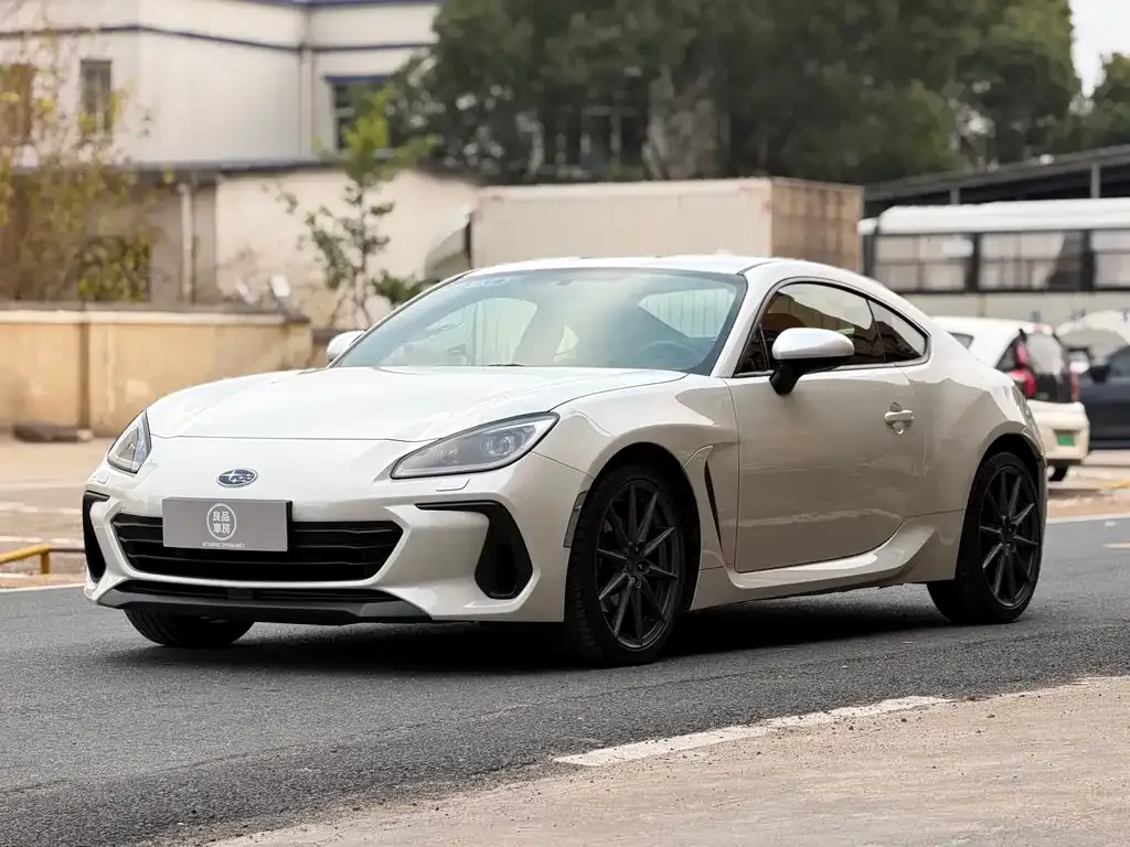 Subaru BRZ — фото 1