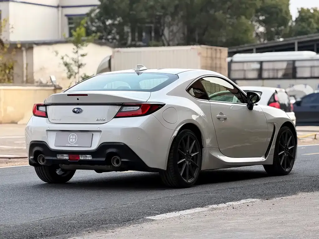 Subaru BRZ — фото 8