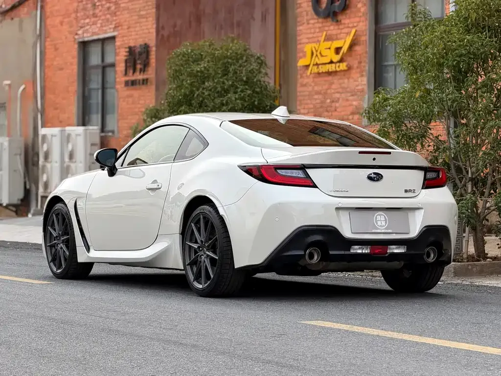 Subaru BRZ — фото 10