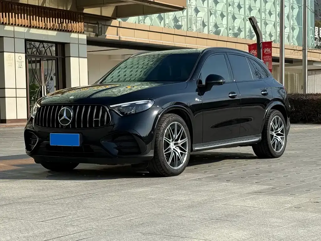 Mercedes-Benz GLC AMG — фото 1
