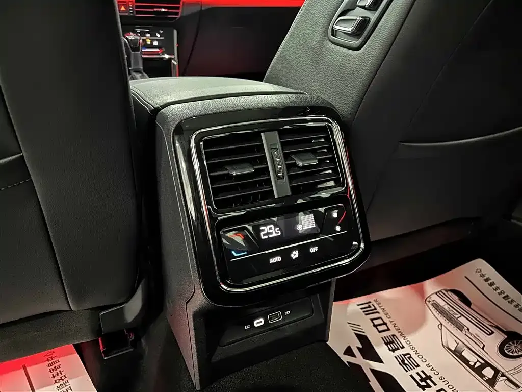 Volkswagen Passat — фото 10