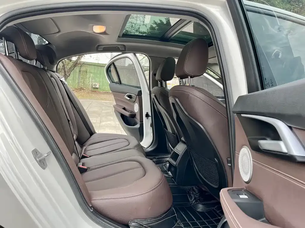BMW 1 Series — фото 7
