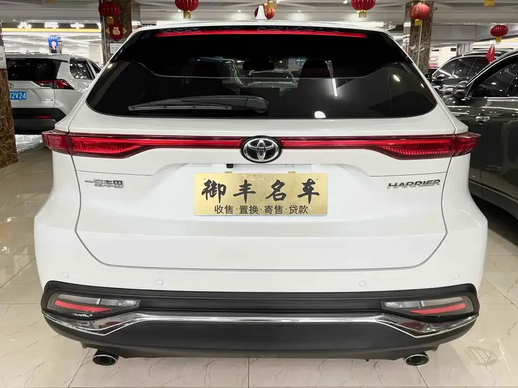 Toyota Harrier — фото 10