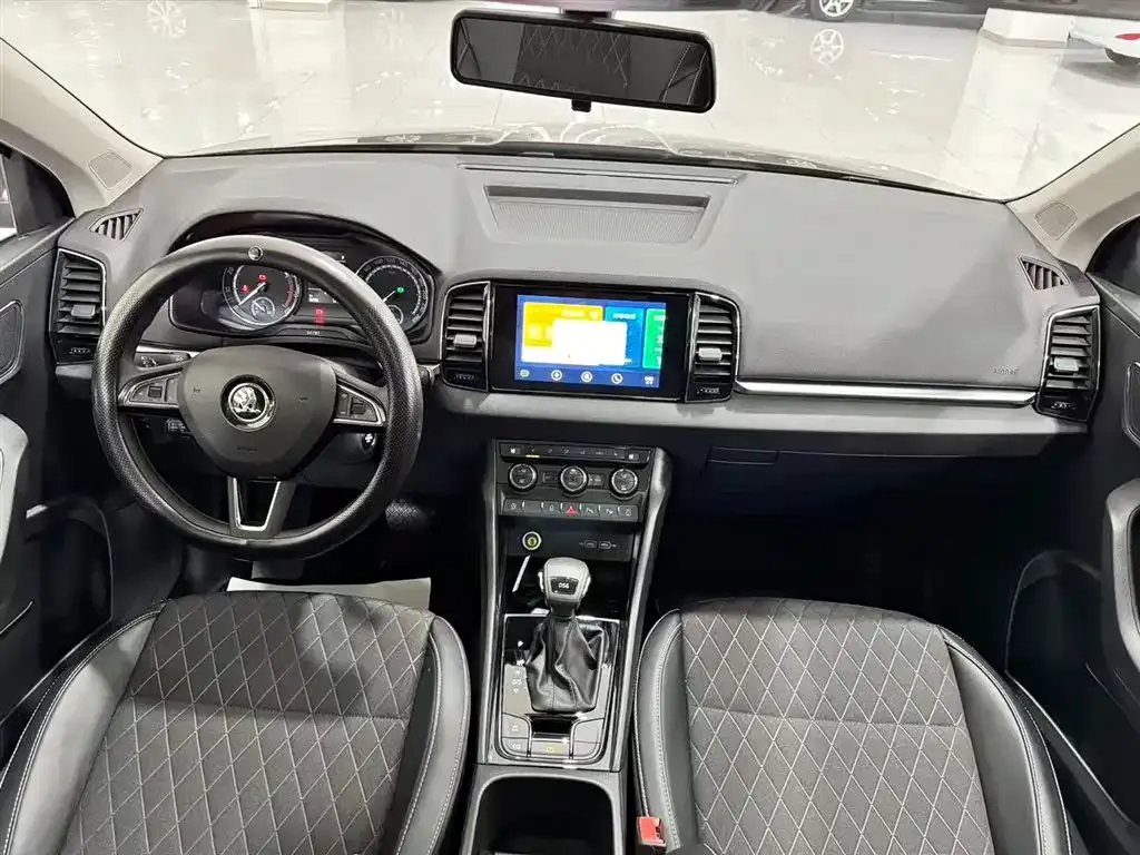 Skoda Karoq — фото 10