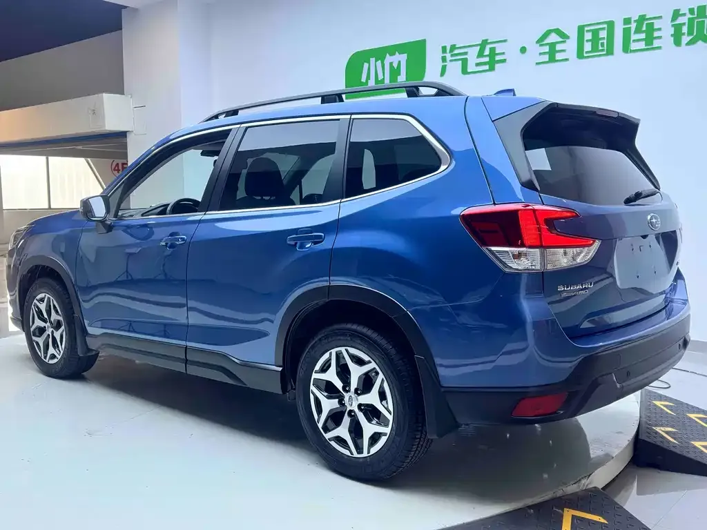 Subaru Forester — фото 7