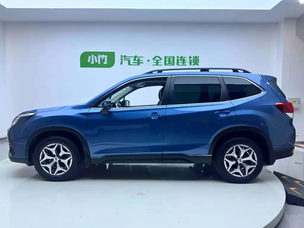 Subaru Forester — фото 8