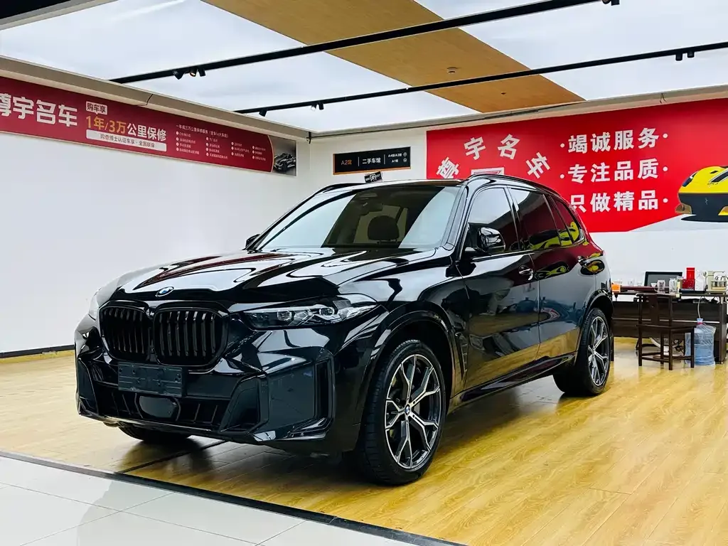 BMW X5 — фото 1