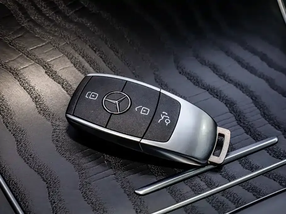 Mercedes-Benz GLC AMG — фото 8
