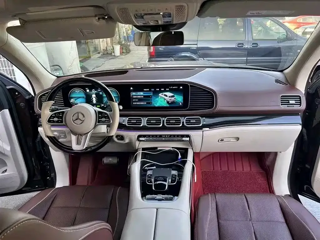 Mercedes-Benz GLS — фото 4