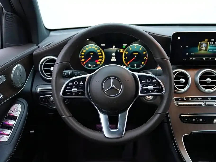 Mercedes-Benz GLC — фото 10