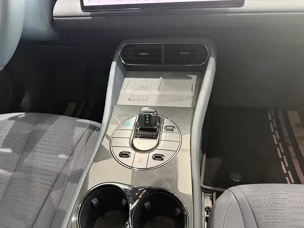 BYD Seal 06GT — фото 9