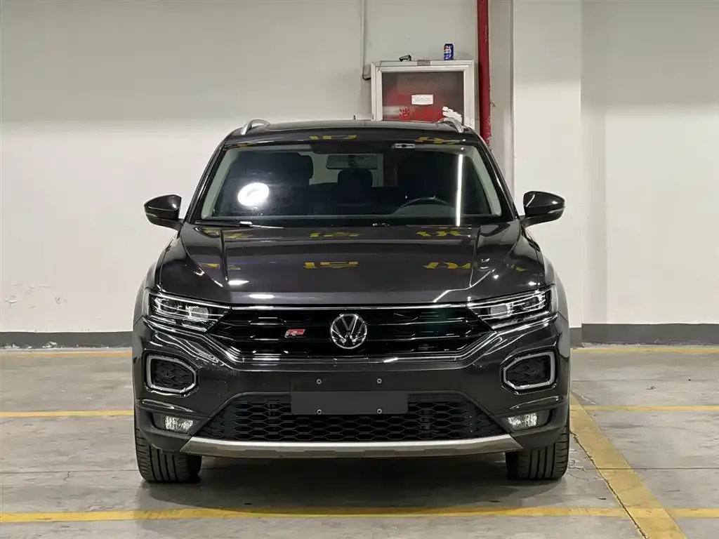 Volkswagen T-Roc — фото 2