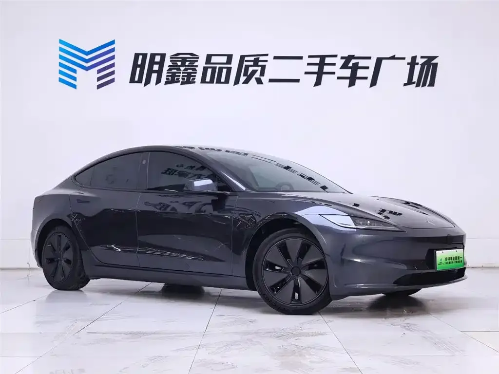 Tesla Model 3 — фото 4