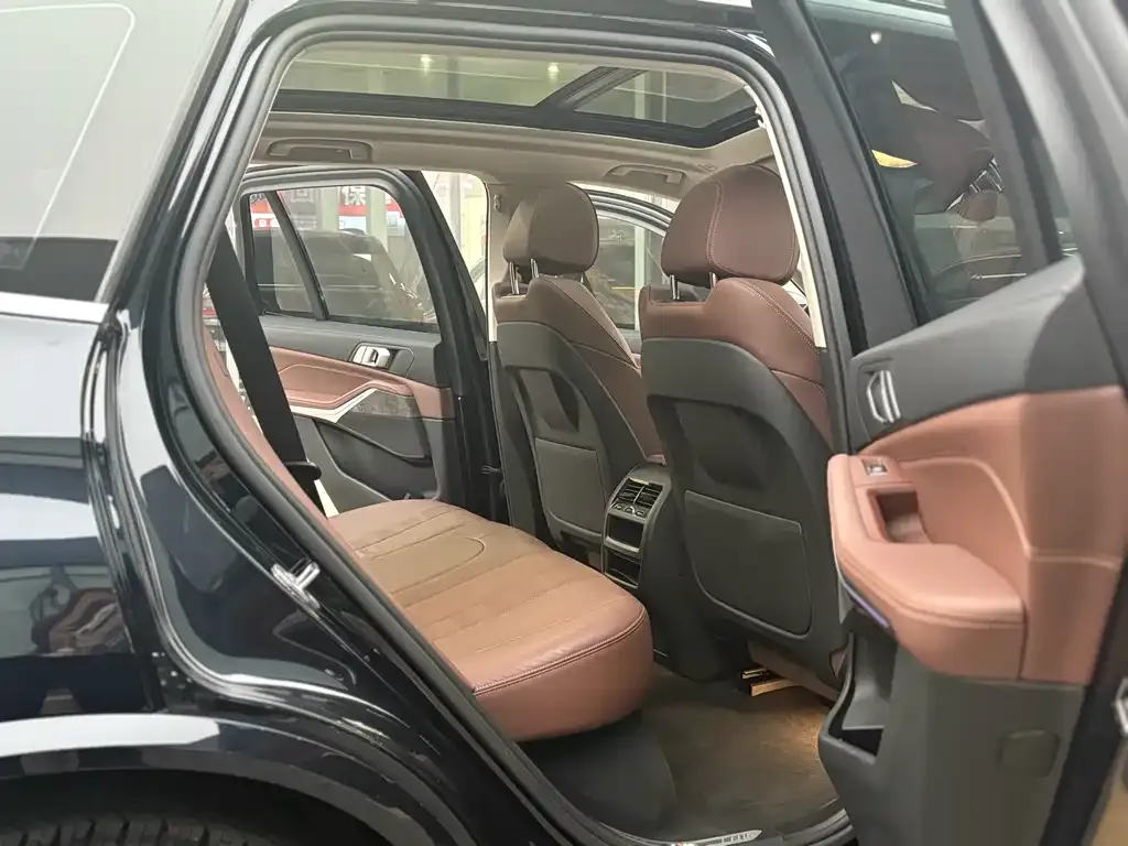 BMW X5 (Import) — фото 2