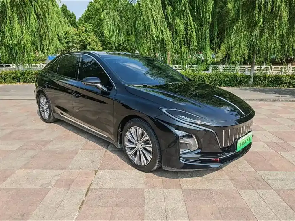 Hongqi E-QM5 — фото 2