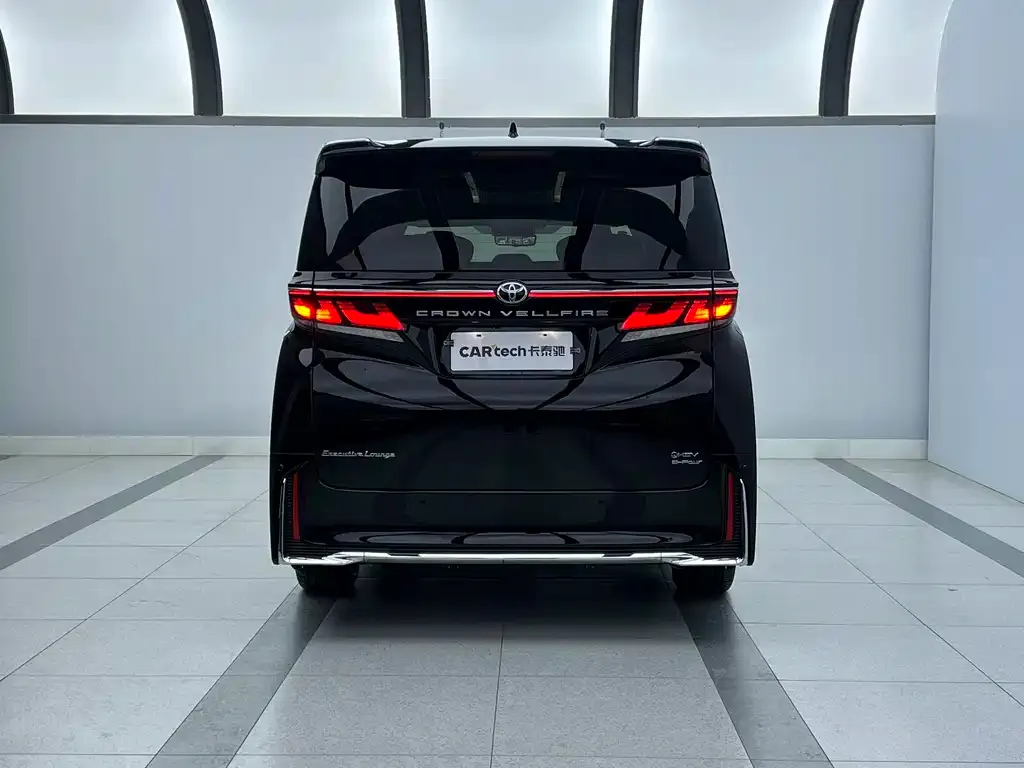 Toyota Vellfire — фото 6