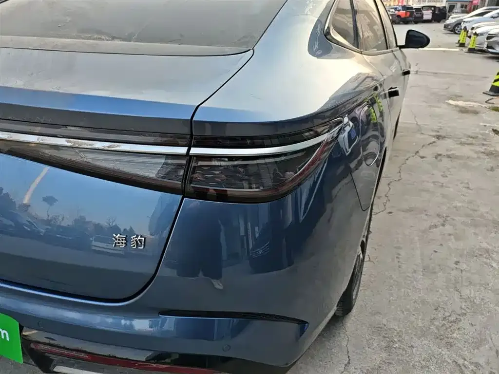 BYD Seal — фото 2