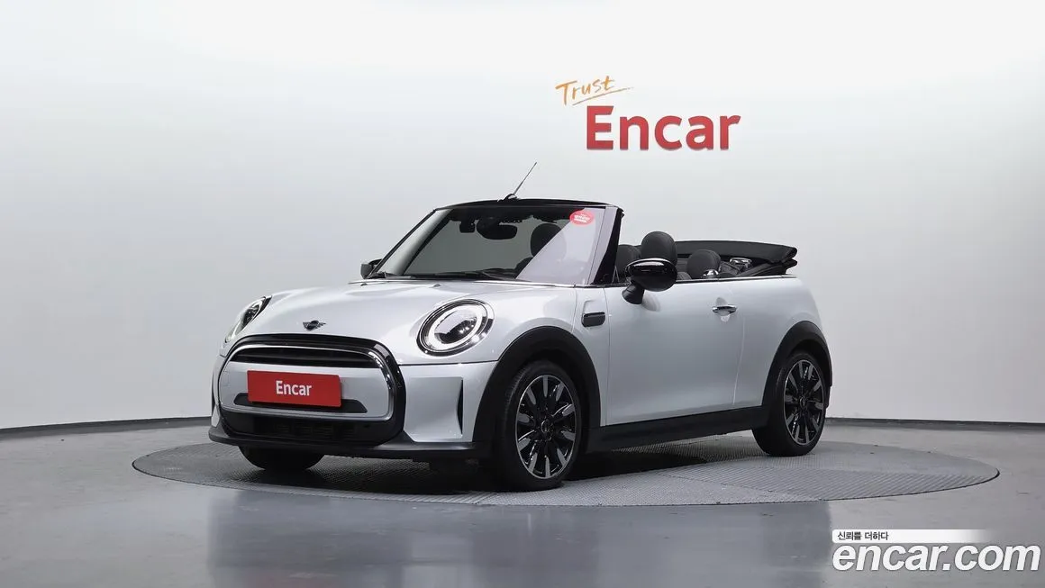 Mini Cooper Convertible — фото 1