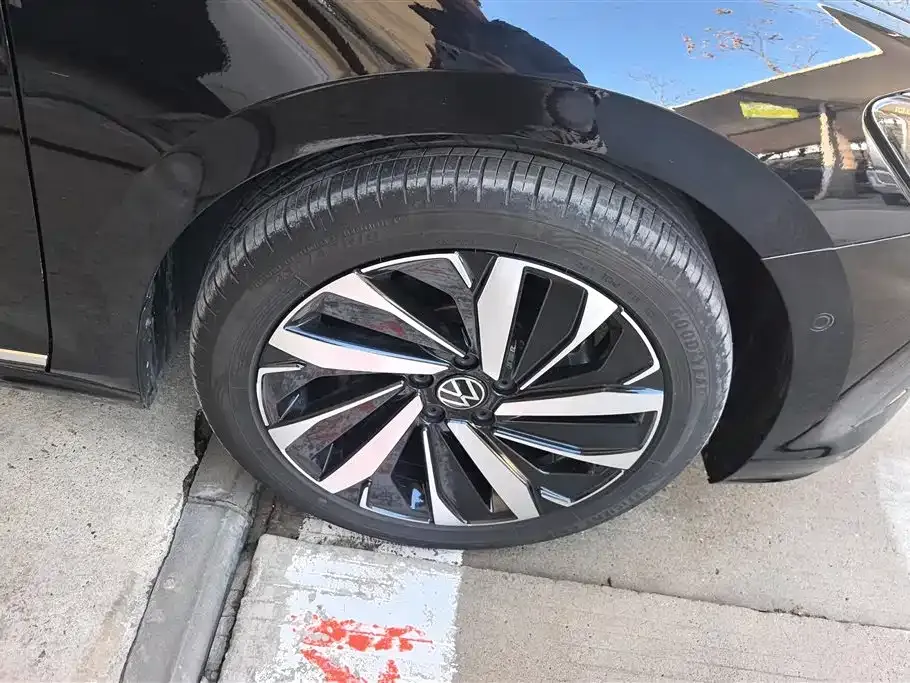 Volkswagen Passat — фото 5