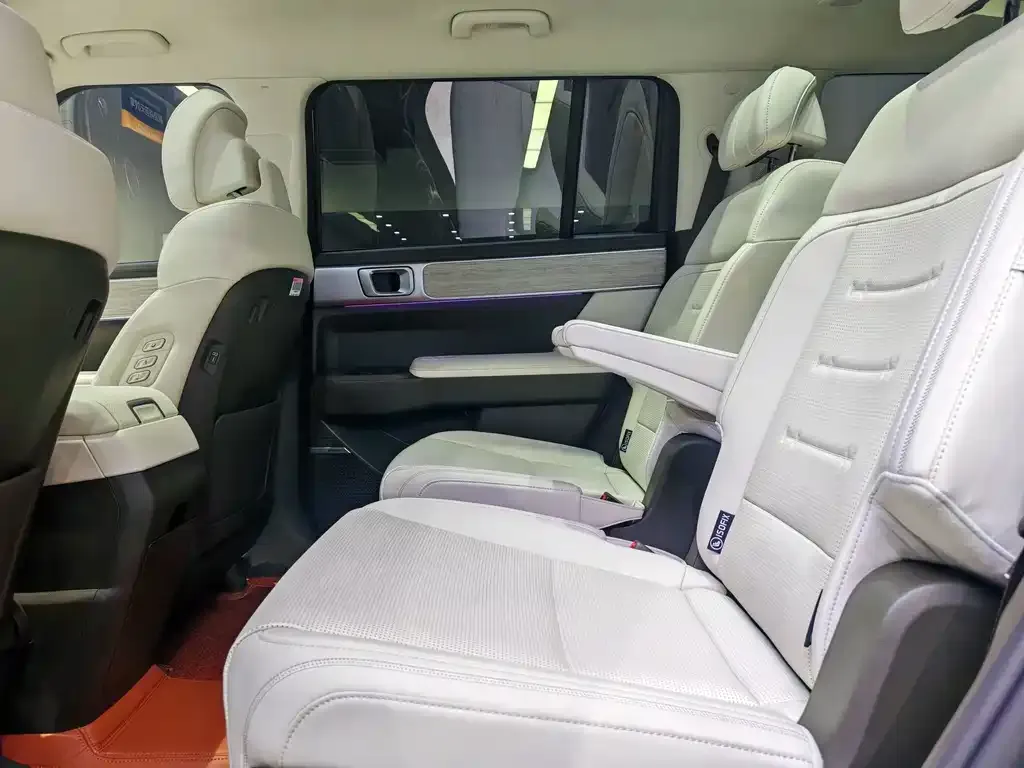 Hyundai Santa Fe — фото 2