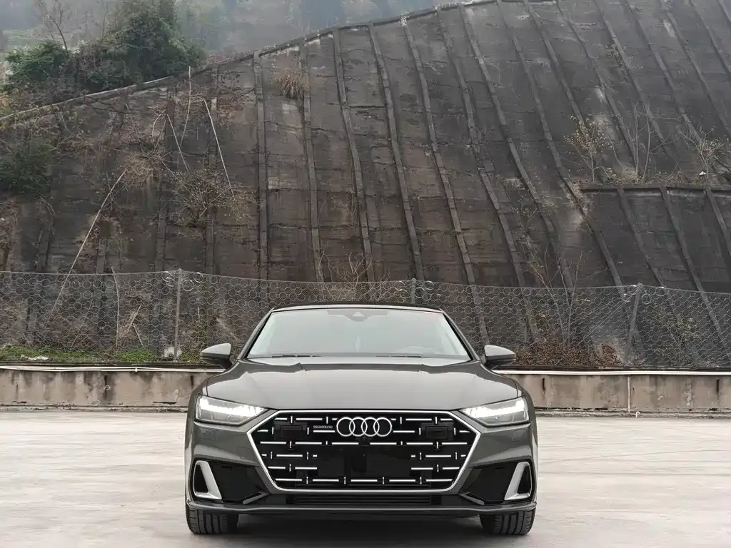 Audi A7L — фото 2