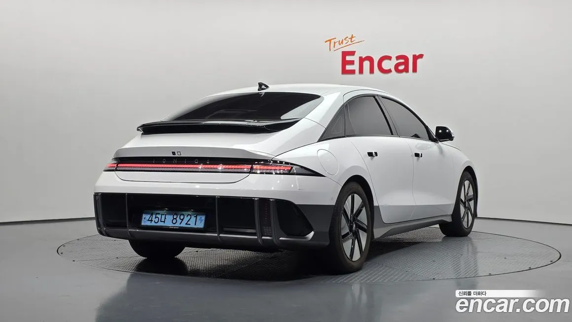Hyundai Ioniq6 — фото 2
