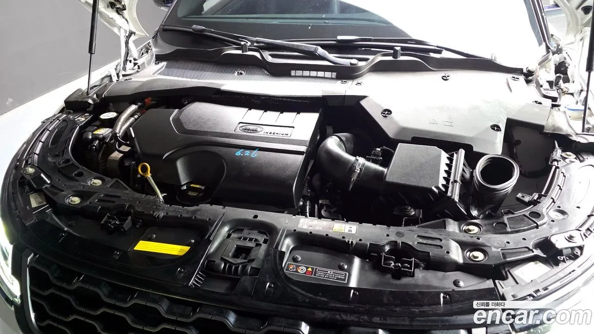 Land Rover Range Rover Evoque — фото 8