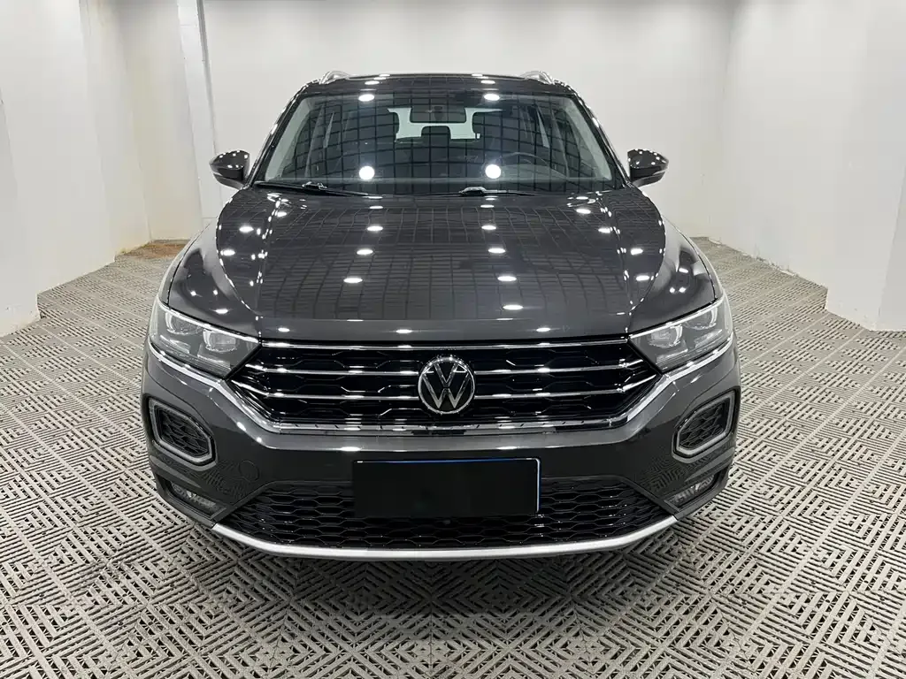 Volkswagen T-Roc — фото 2