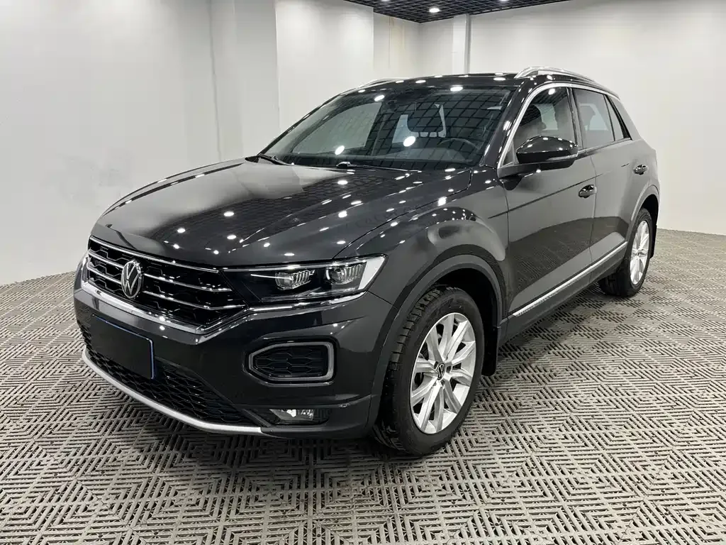 Volkswagen T-Roc — фото 6
