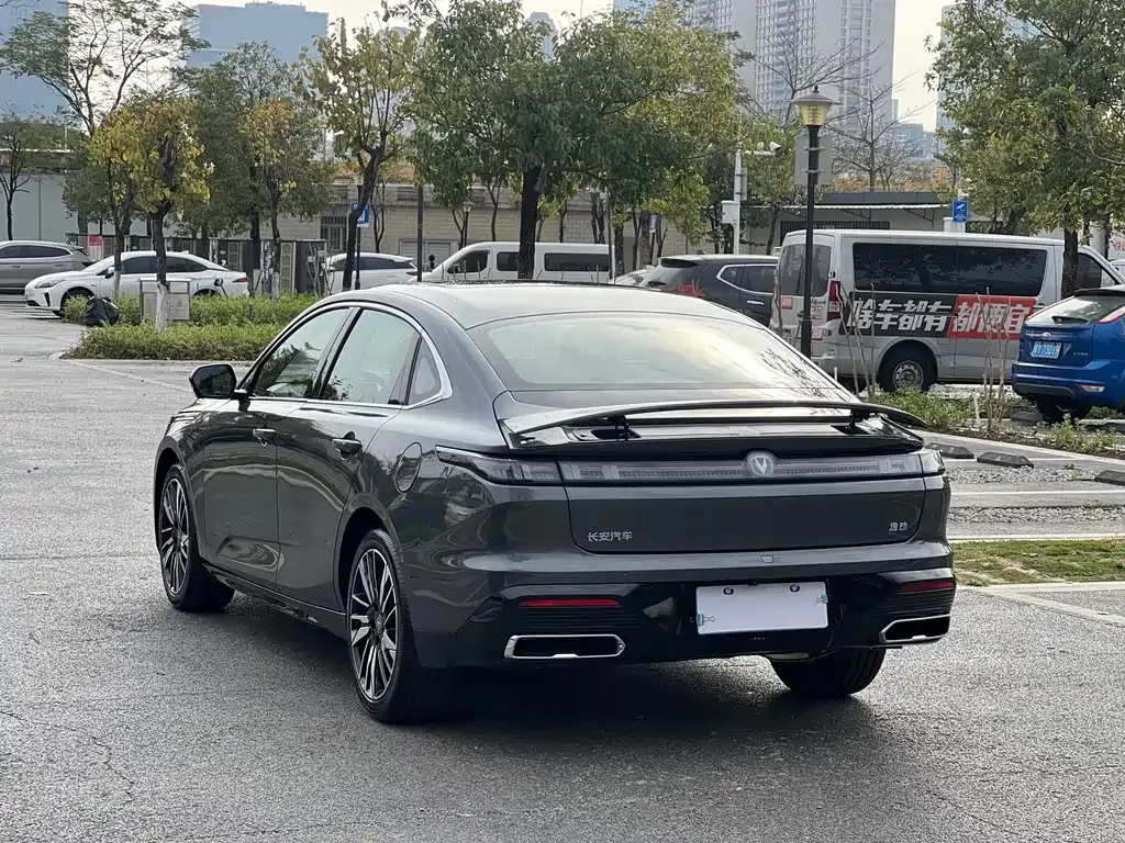 Changan Eado — фото 9