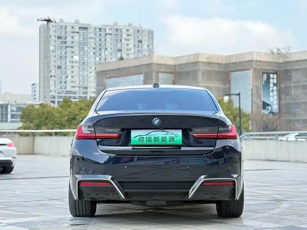 BMW i3 — фото 5