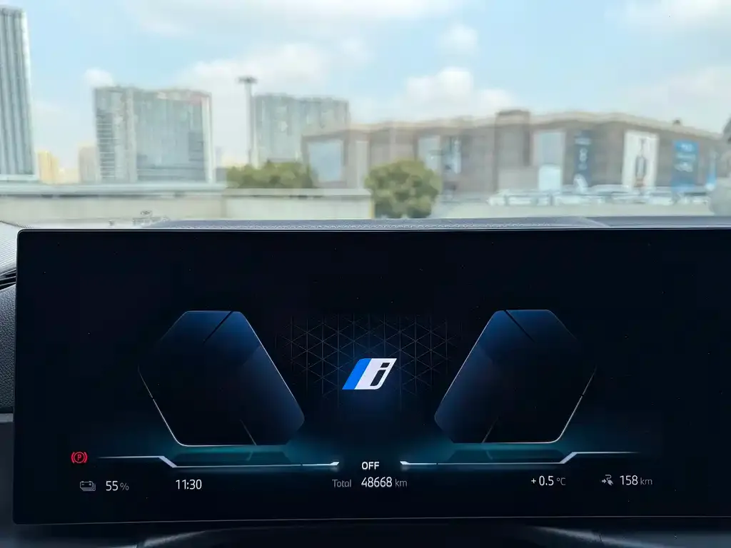 BMW i3 — фото 7