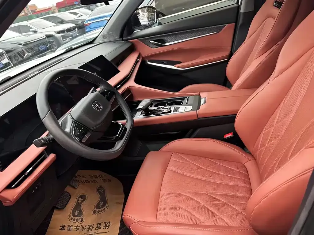 Changan CS75PLUS — фото 9