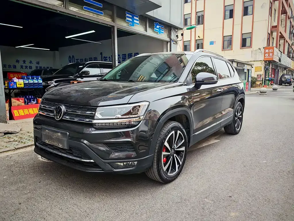 Volkswagen Tharu — фото 1