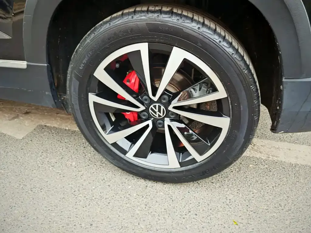 Volkswagen Tharu — фото 3
