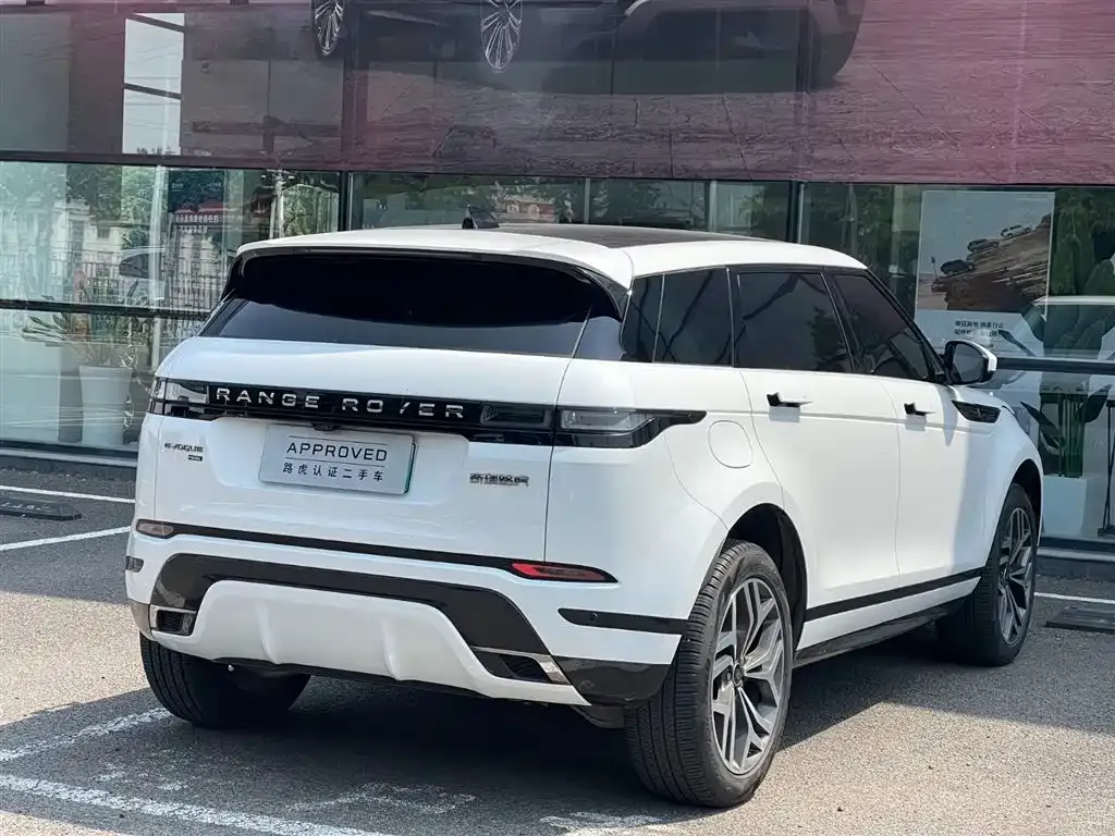 Land Rover Evoque PHEV — фото 7