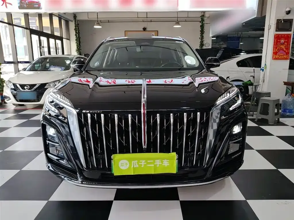 Hongqi HS3 PHEV — фото 6