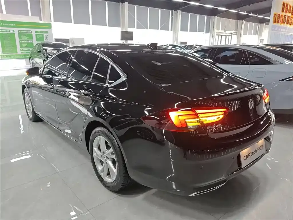 Buick Regal — фото 10