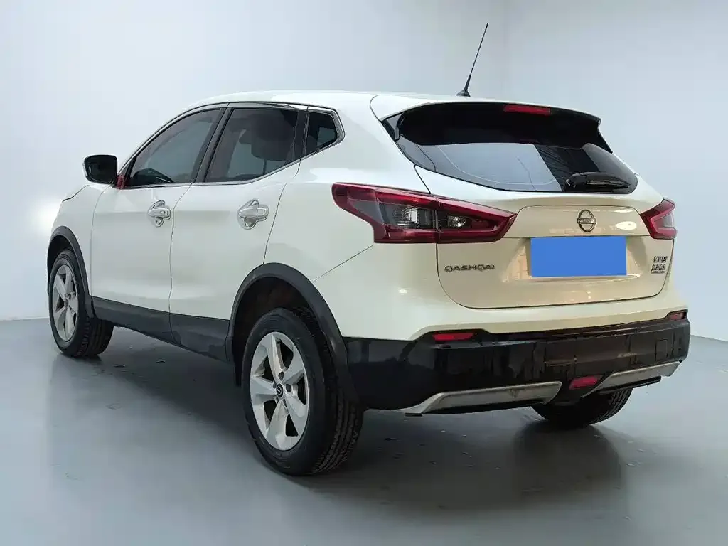 Nissan Qashqai — фото 5