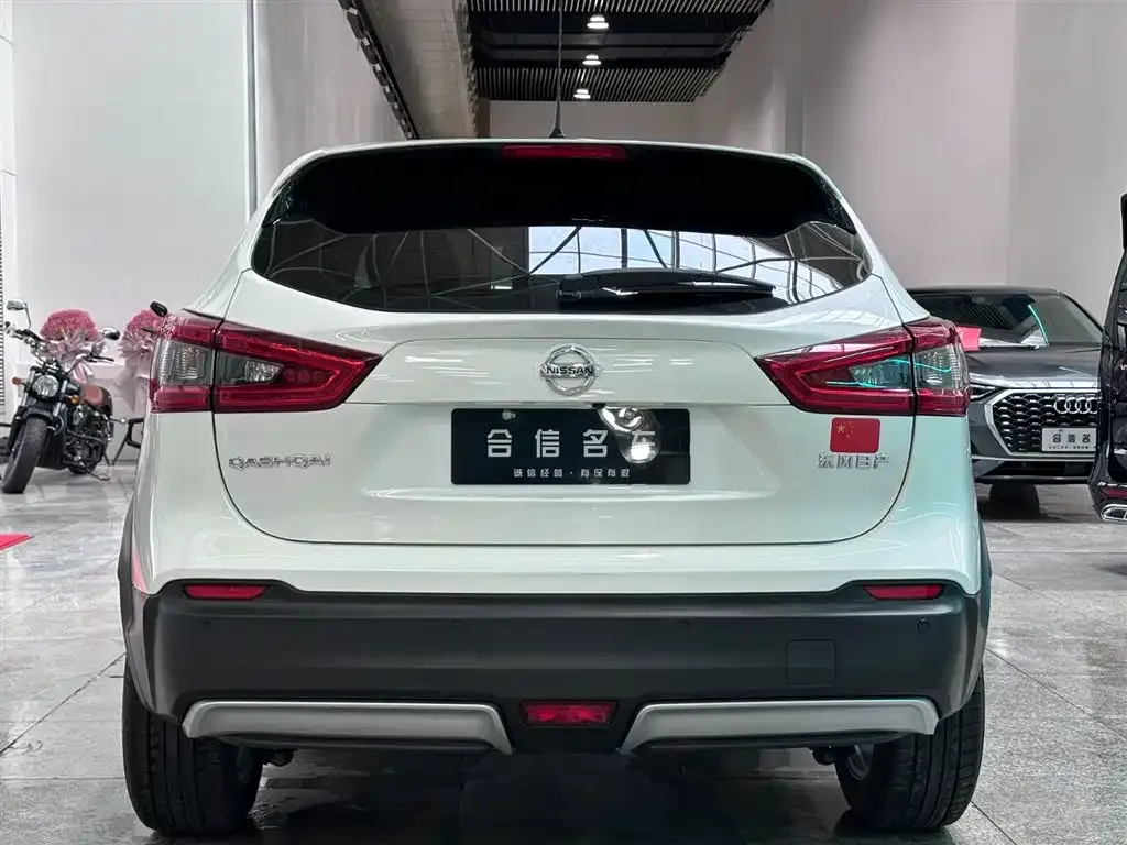 Nissan Qashqai — фото 5